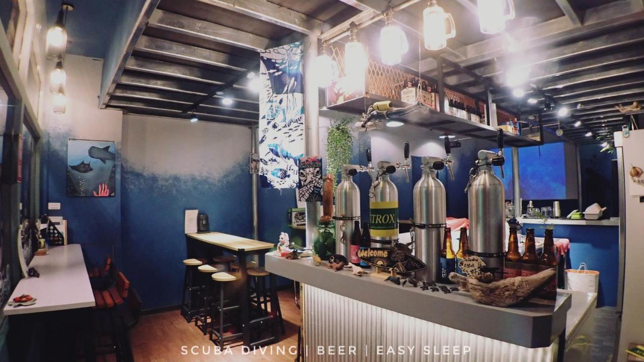 氮醉潛水酒吧旅宿joscubar Diving Hostel Xiaoliuqiu Eksteriør billede